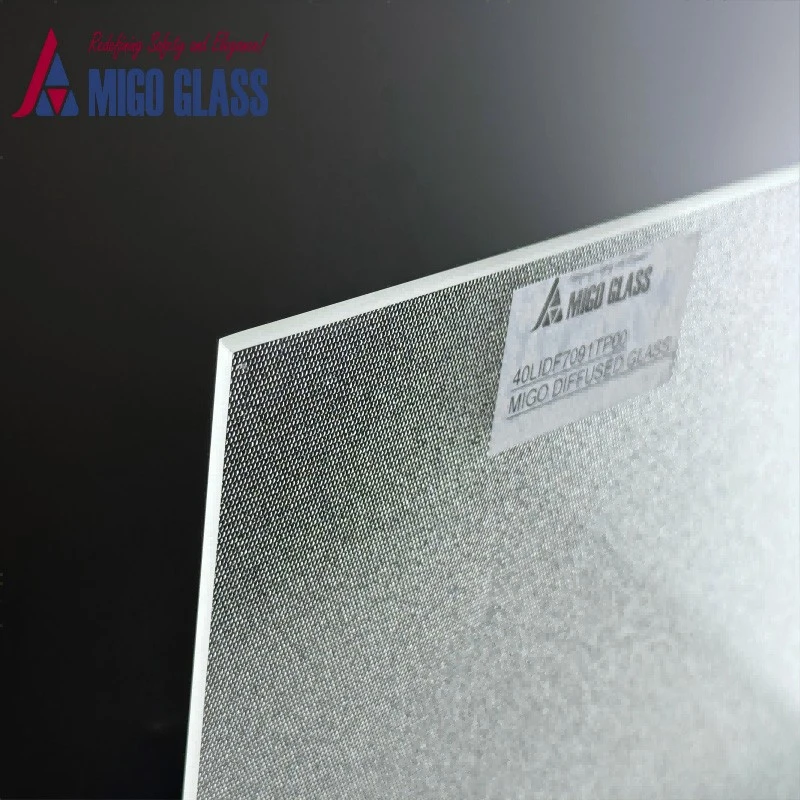 Low-iron horticulture glass